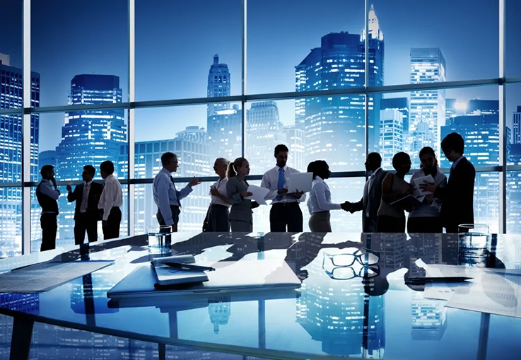 Depositphotos_52467319_ Business People Working in Office